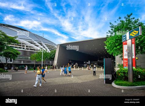 Stadium (MRT Station) .